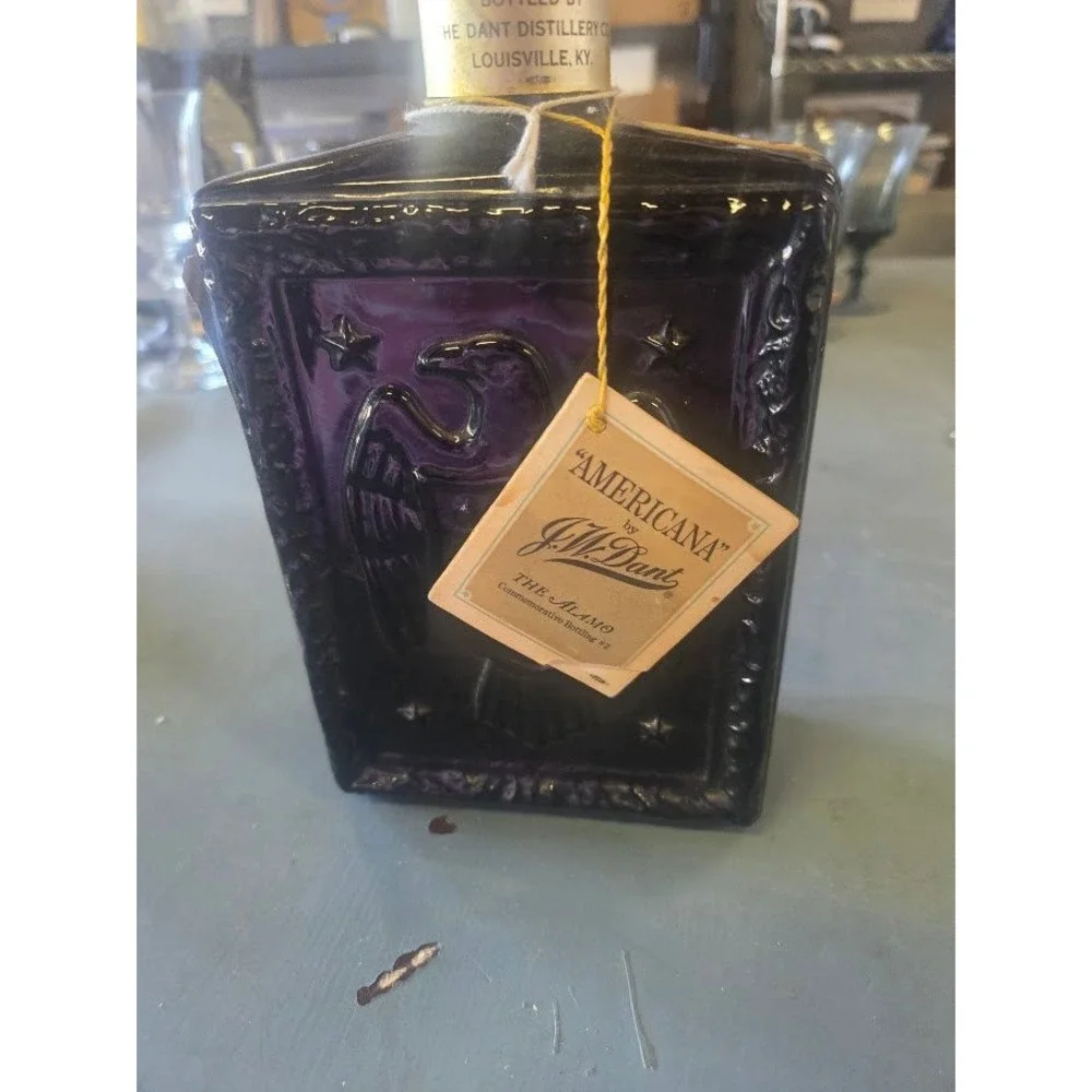 JW Dant Americana Collection The Alamo Decanter Purple Amethyst Glass Bottle '69